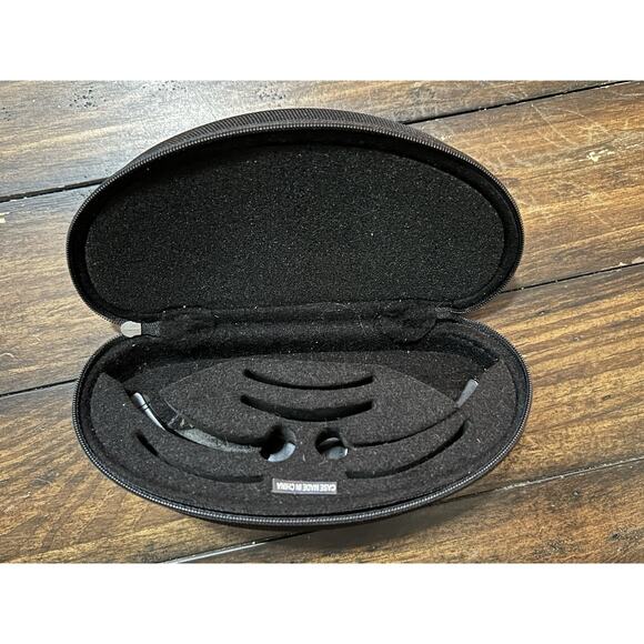 Oakley Sunglasses Case Hard Shell Oval Black Zippered CASE ONLY - Picture 4 of 4